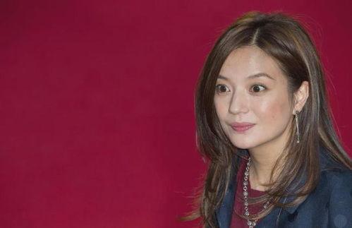 娱乐吃瓜女艺人被拉,吃瓜女艺人被拉下水，真相揭秘  第2张