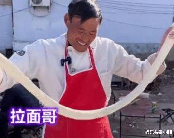 爆料卖鞋大叔视频播放在线观看,火爆视频全网播放，在线观看热潮席卷而来  第2张